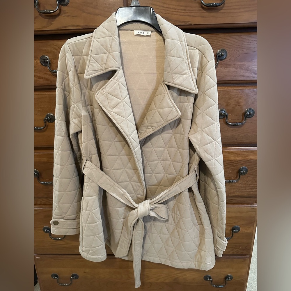 Kori Quilted Beige Coat nwot